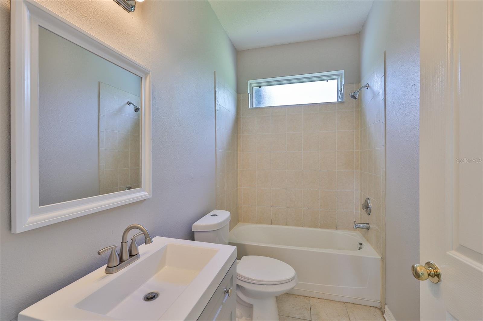 Listing photo id 27 for 7114 Cromwell Park Lane