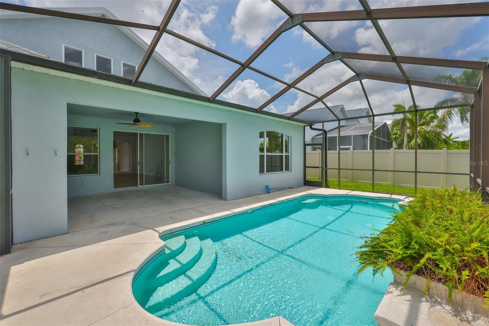 Listing photo id 31 for 7114 Cromwell Park Lane
