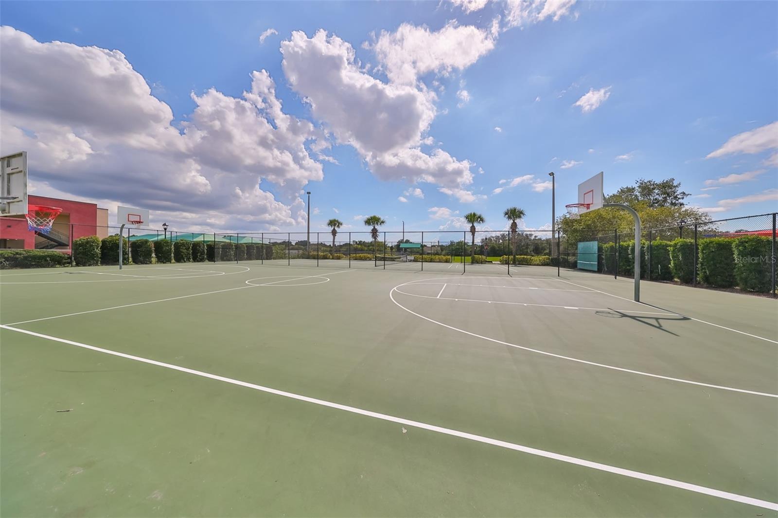 Listing photo id 42 for 7114 Cromwell Park Lane