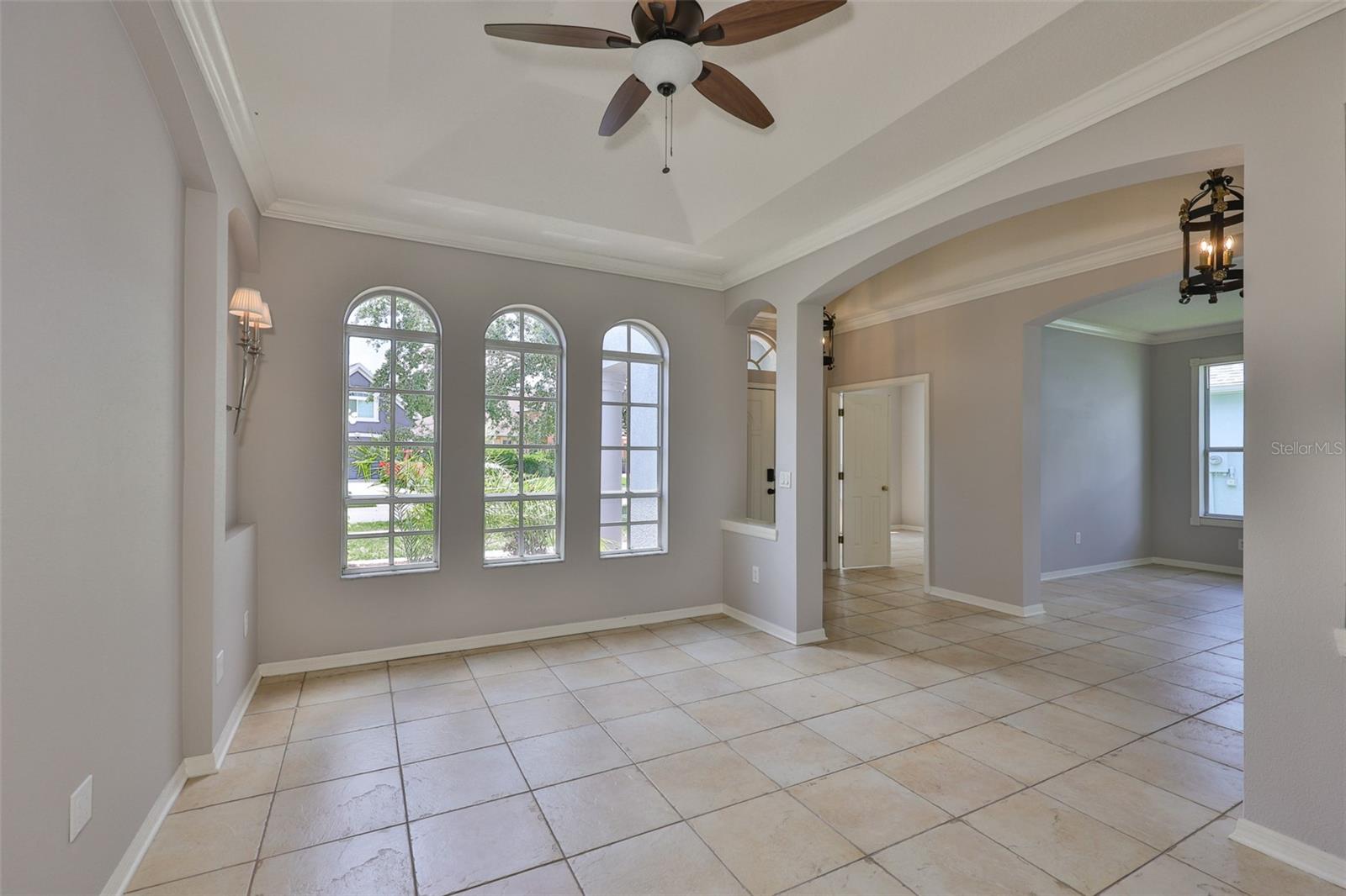 Listing photo id 4 for 7114 Cromwell Park Lane