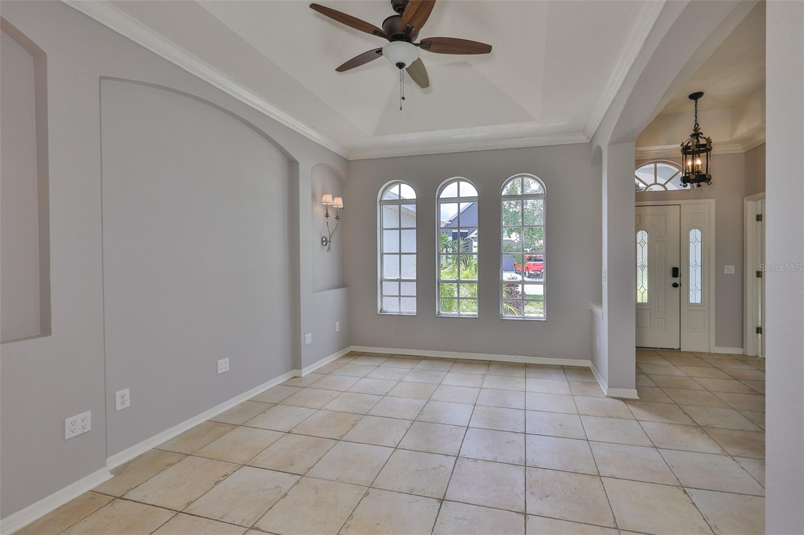 Listing photo id 5 for 7114 Cromwell Park Lane