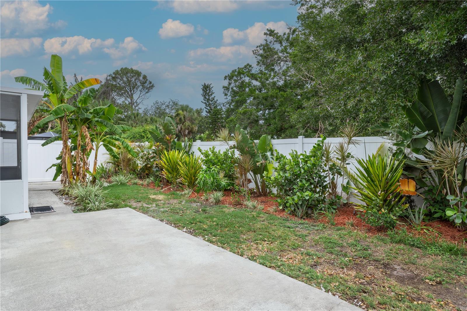 Image 13 of 22 For 7503 Winchester Drive