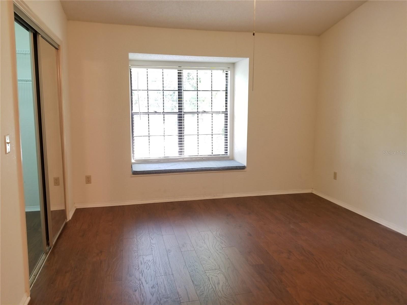 Image 21 of 40 For 5100 Burchette Road 1201