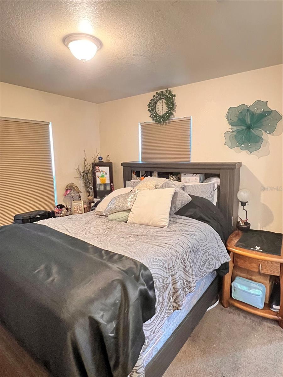 Listing photo id 7 for 5351 Leisure Lane