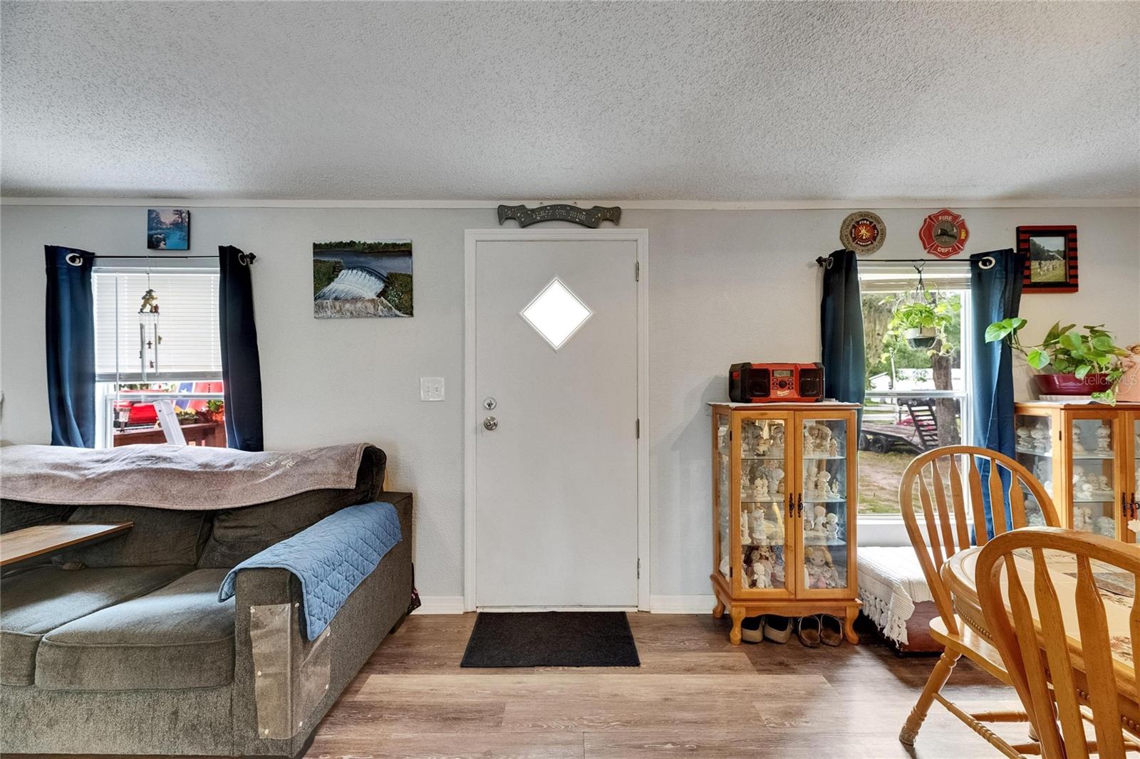 Image 17 of 80 For 4854 Myrtle View Drive N