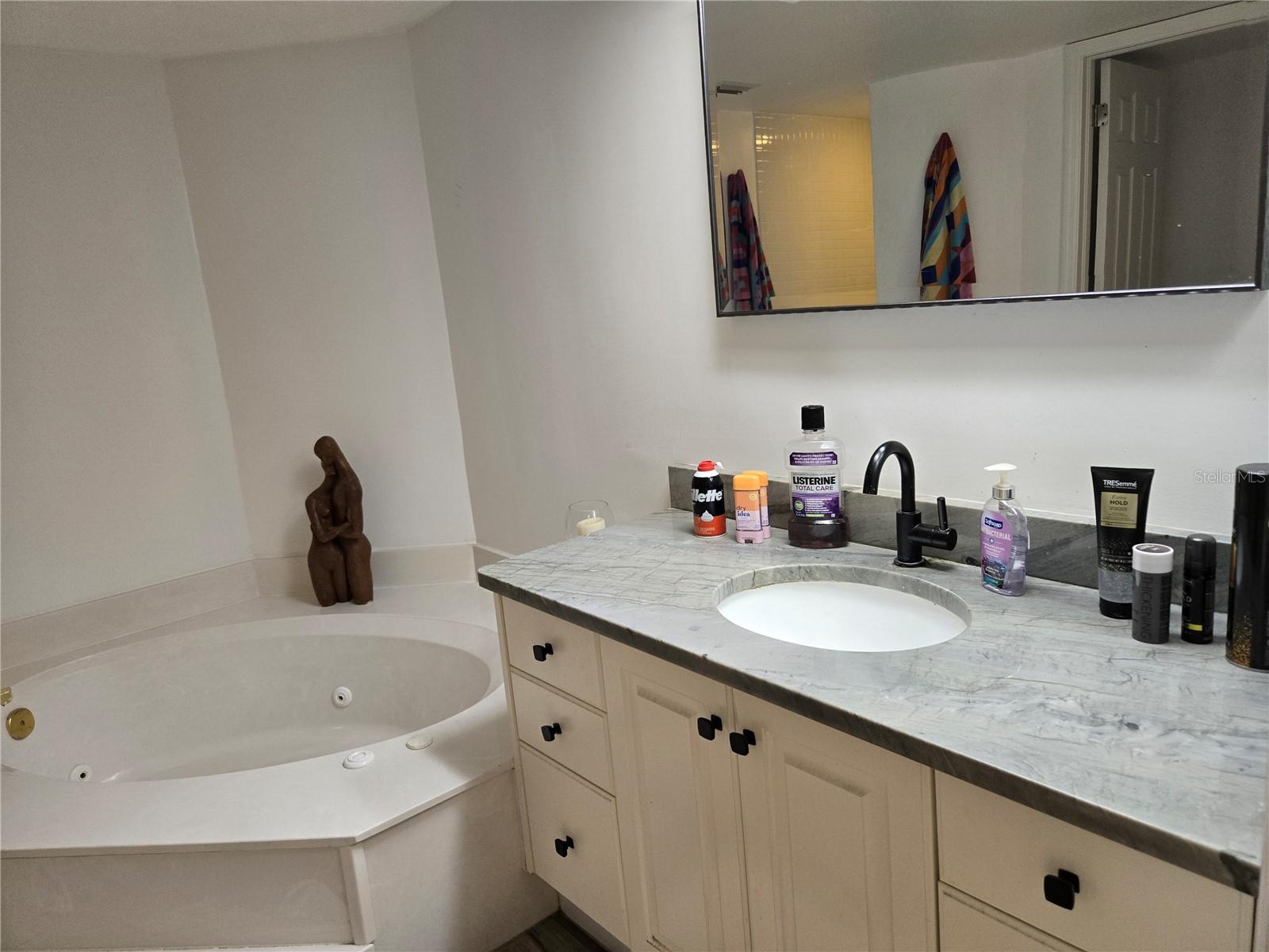 Image 11 of 13 For 6650 Sunset Way 220