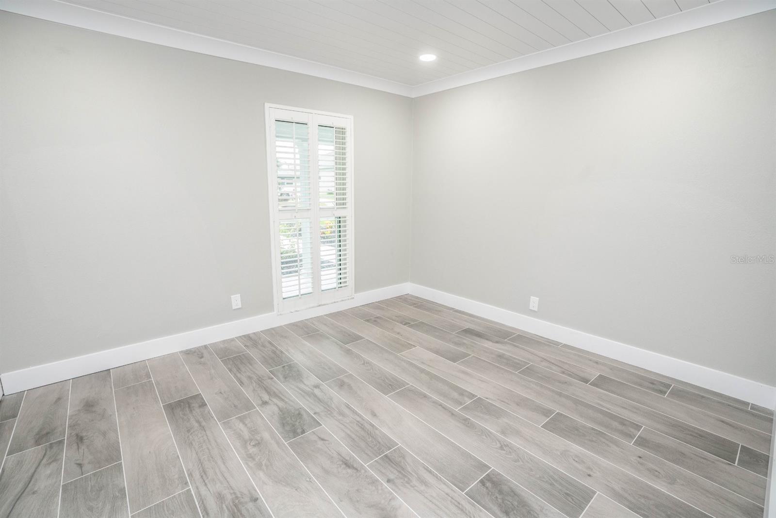 Image 20 of 45 For 913 Spindle Palm Way