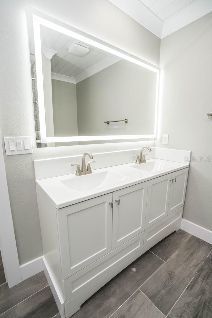 Image 26 of 45 For 913 Spindle Palm Way