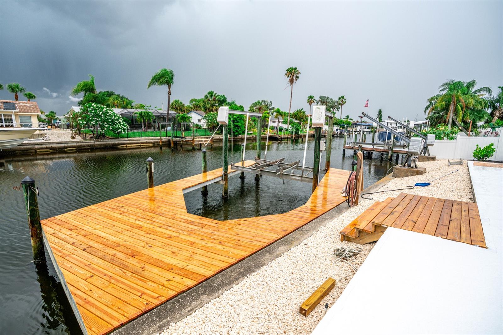 Image 36 of 45 For 913 Spindle Palm Way