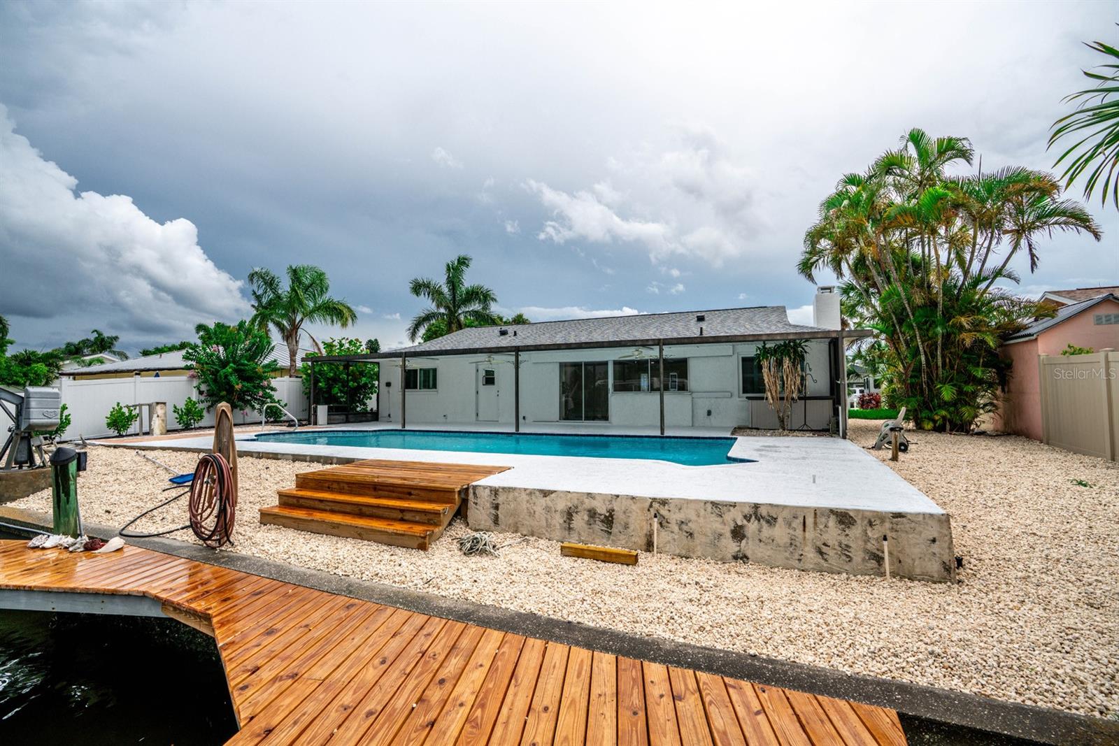Image 38 of 45 For 913 Spindle Palm Way
