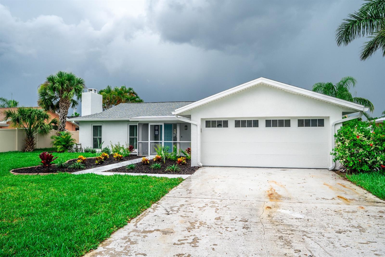 Image 42 of 45 For 913 Spindle Palm Way