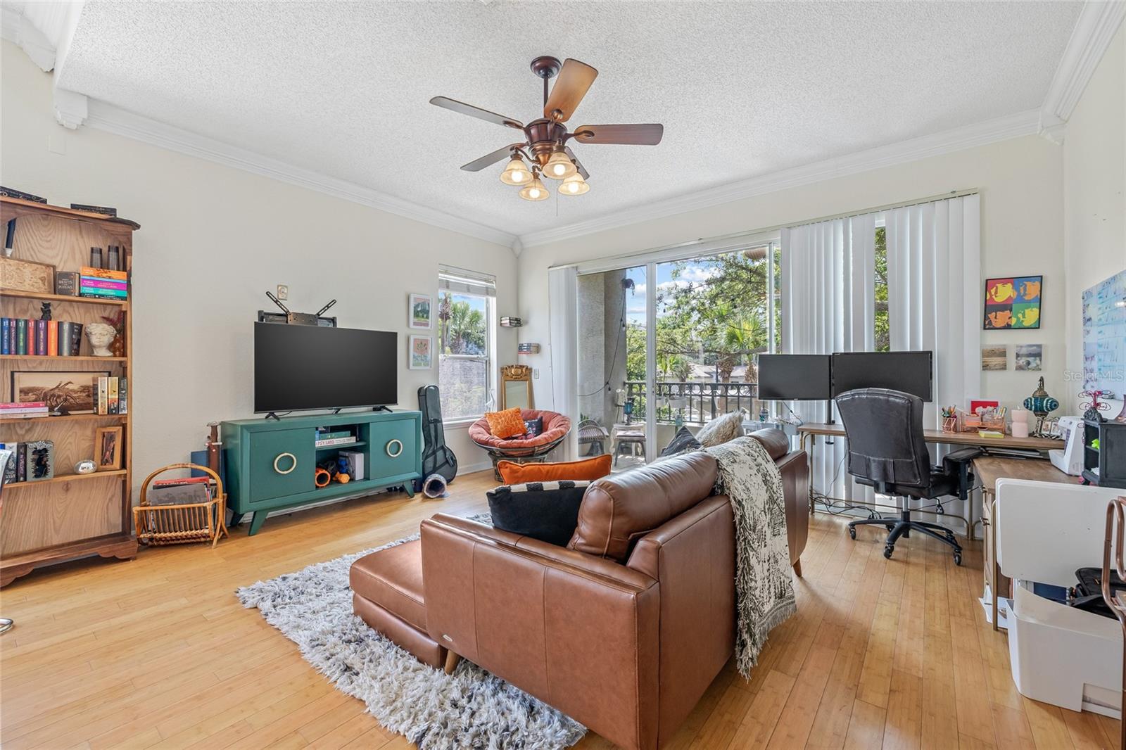 Image 16 of 49 For 740 Mainsail Drive