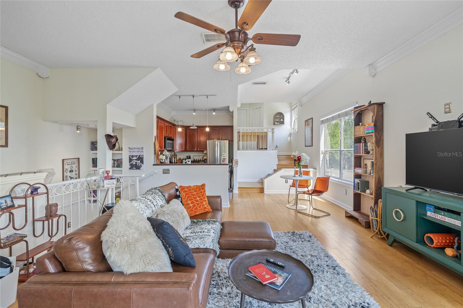 Image 19 of 49 For 740 Mainsail Drive