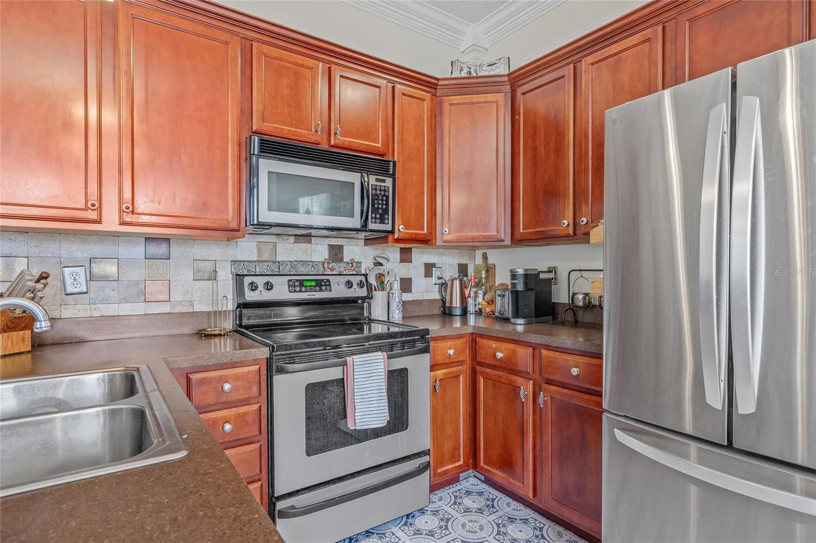Image 26 of 49 For 740 Mainsail Drive