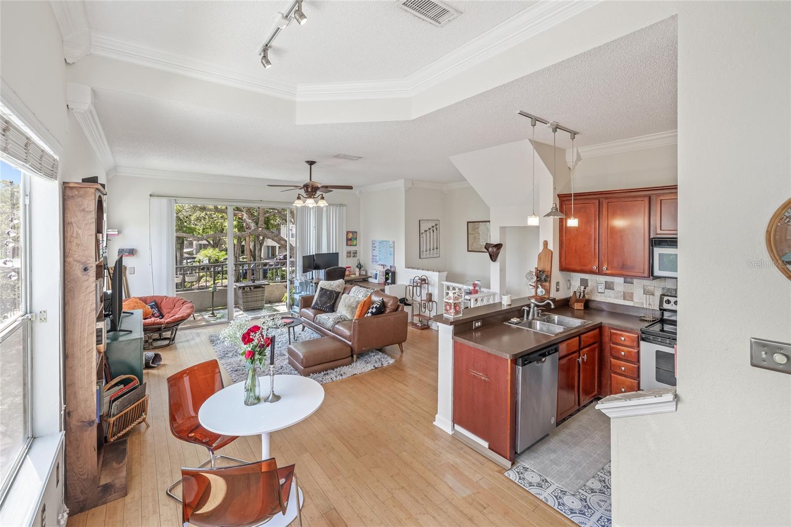 Image 31 of 49 For 740 Mainsail Drive