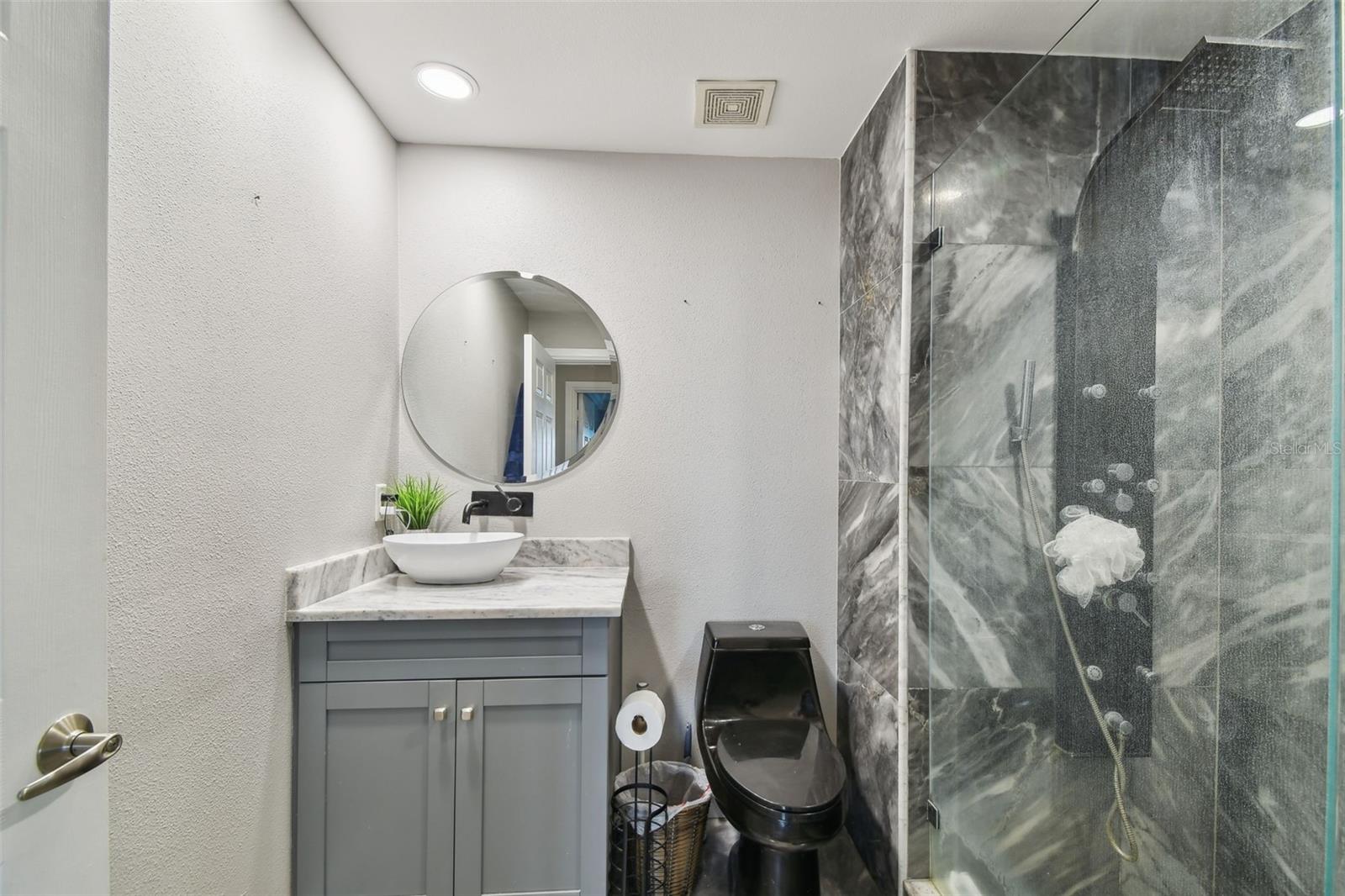 Image 10 of 18 For 1108 Franklin Street 502