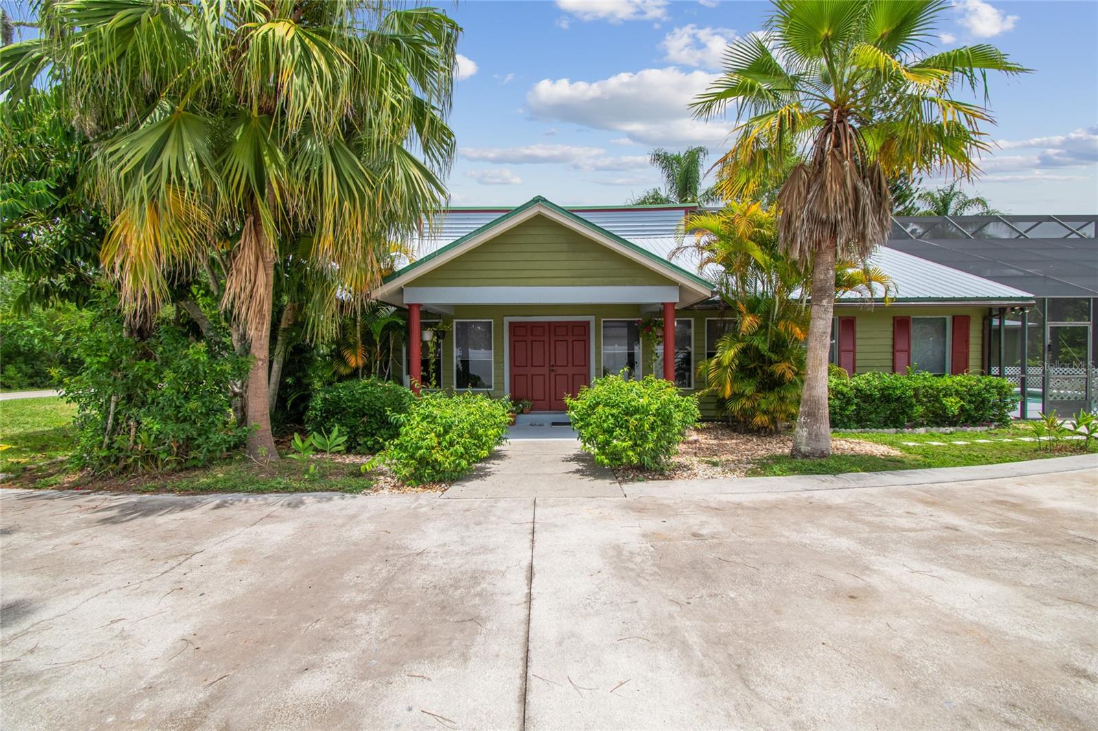 Details for 18914 Geraci Road, LUTZ, FL 33548