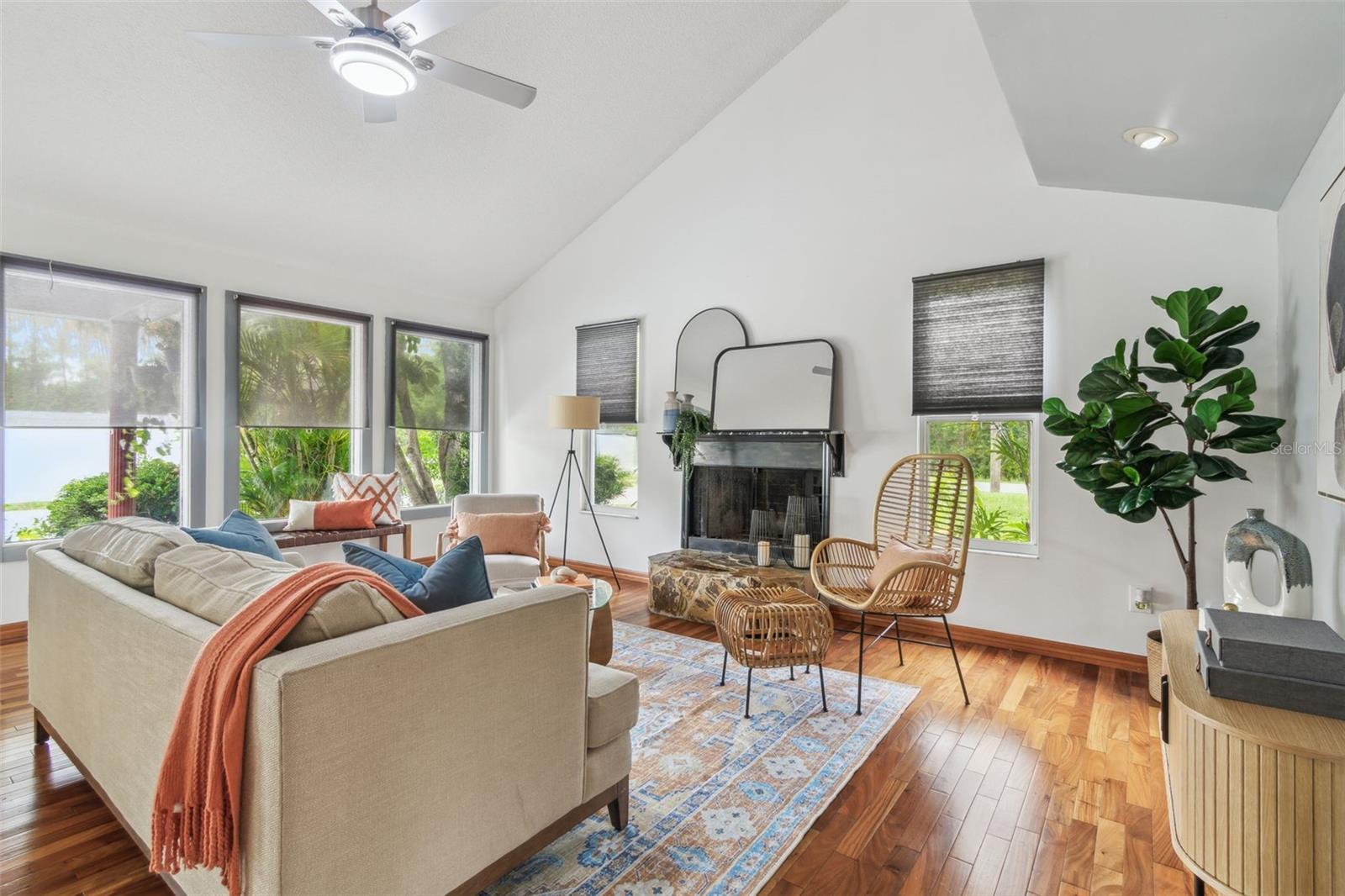 Image 11 of 62 For 18914 Geraci Road
