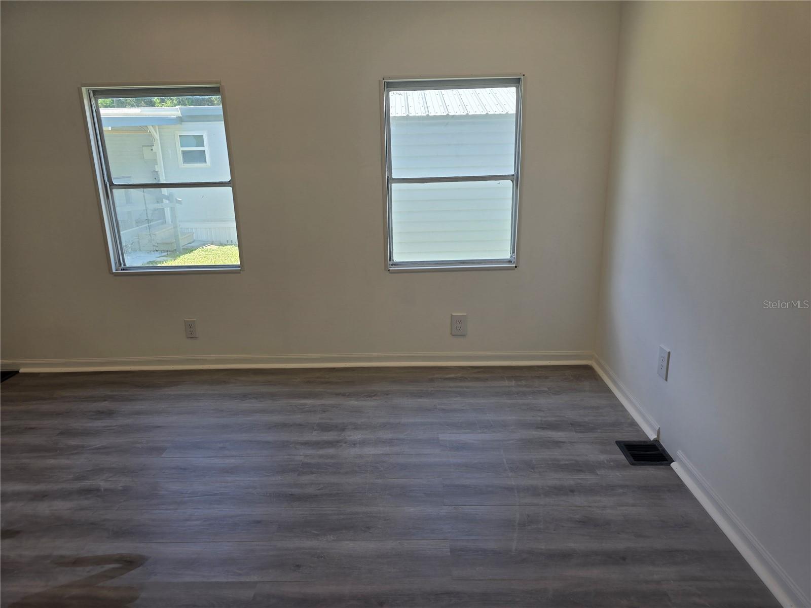 Image 13 of 31 For 24631 Plumosa Drive