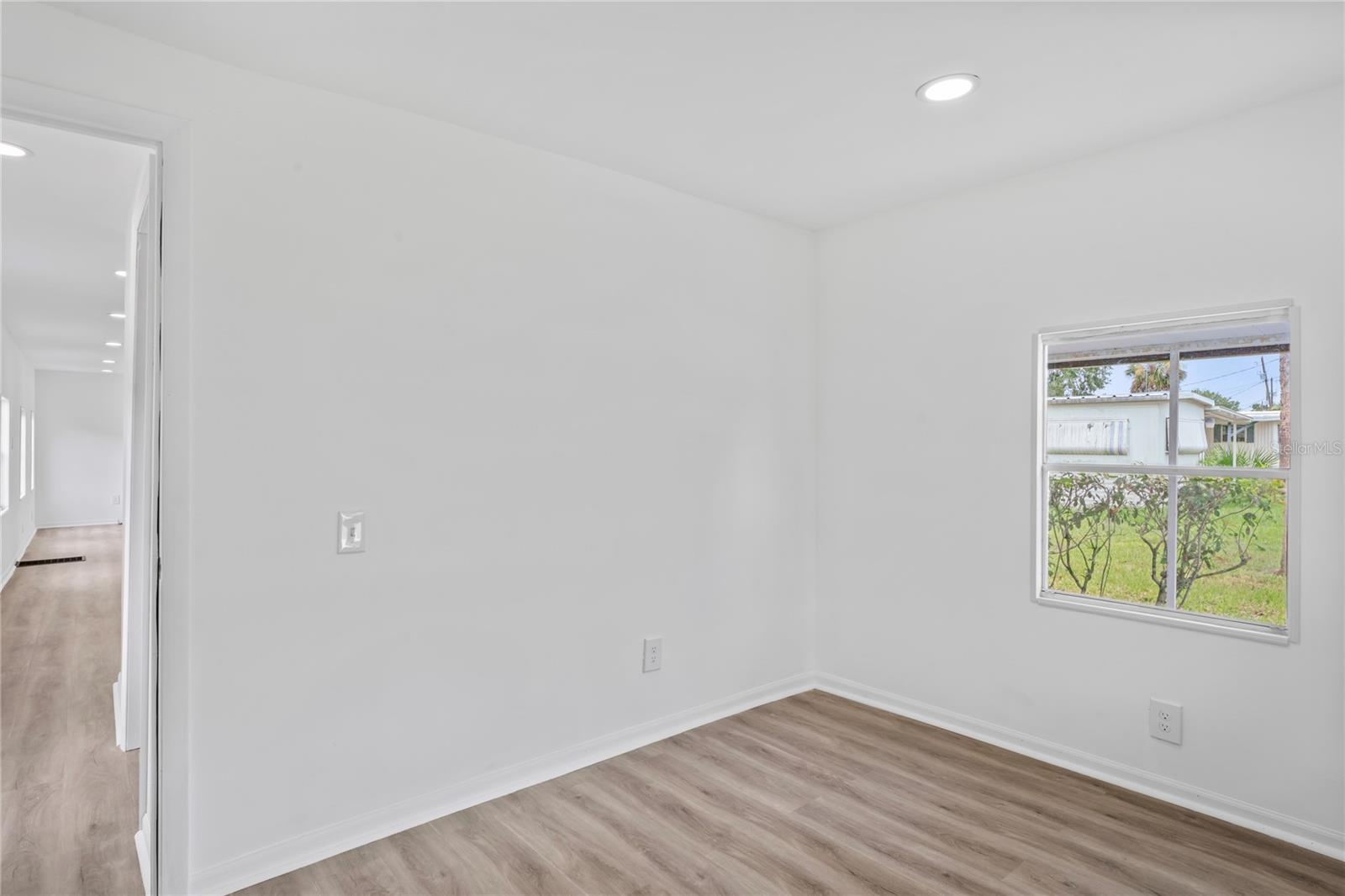 Image 24 of 31 For 24631 Plumosa Drive