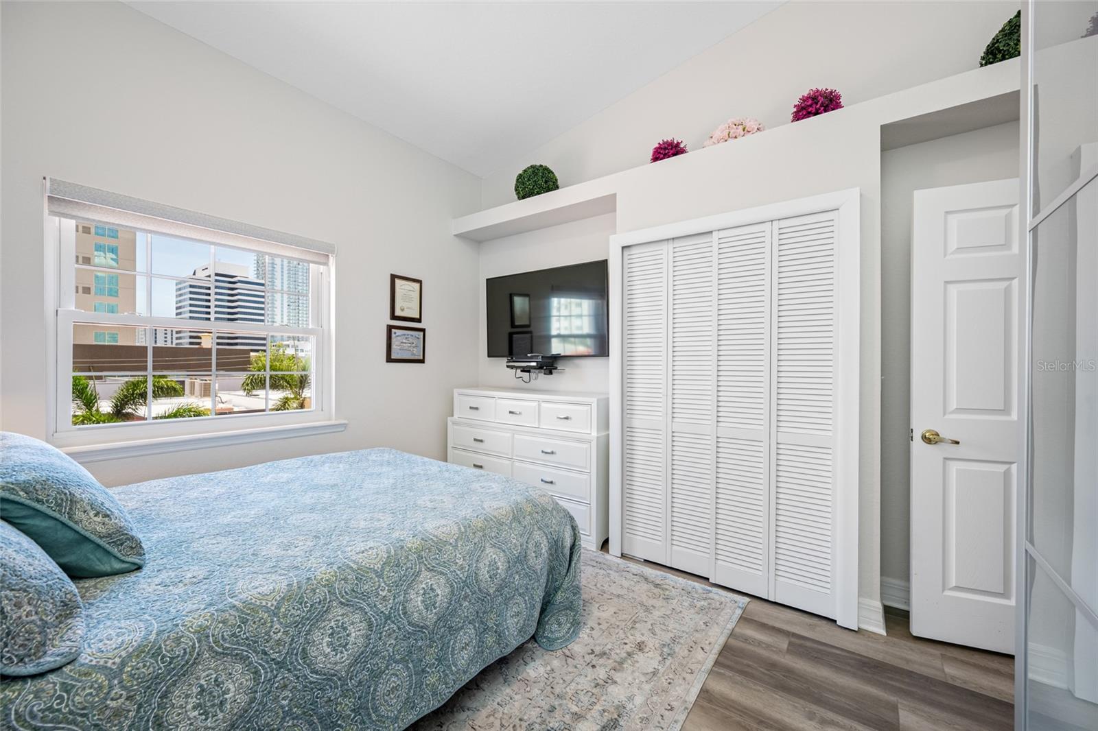 Image 41 of 51 For 340 1st Street N I