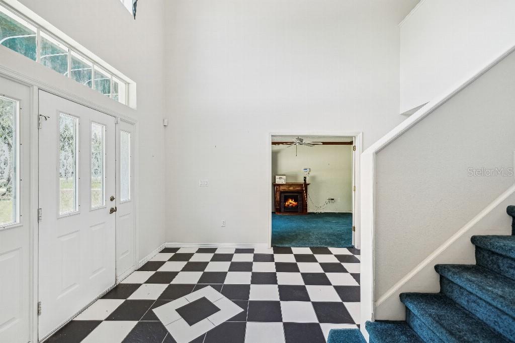 Image 8 of 49 For 15420 Aubrey Avenue