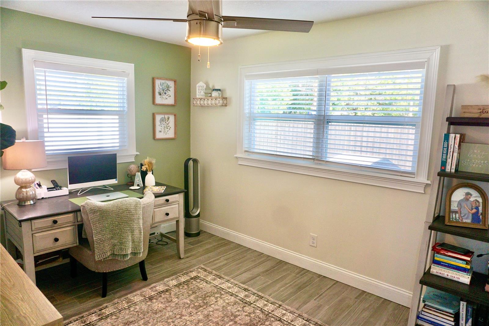 Listing photo id 12 for 135 Emerald Lane