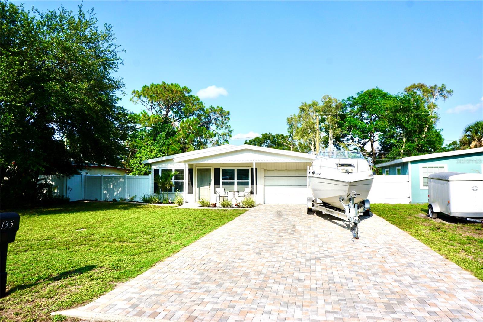 Listing photo id 0 for 135 Emerald Lane