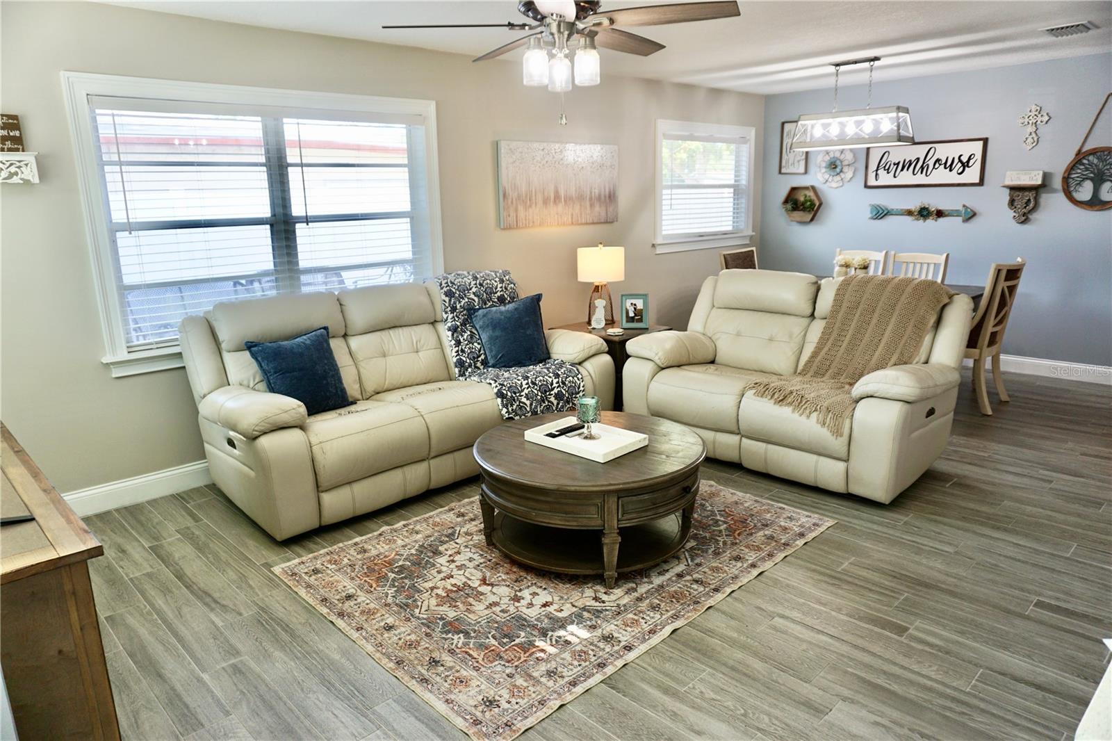 Listing photo id 1 for 135 Emerald Lane