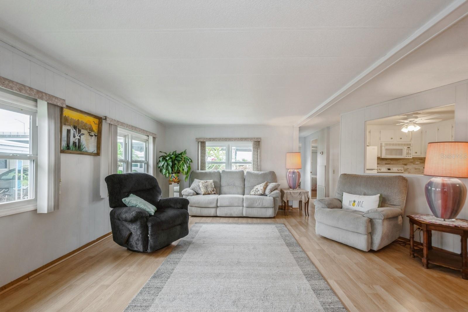 Image 12 of 35 For 10213 Lake Drive 169
