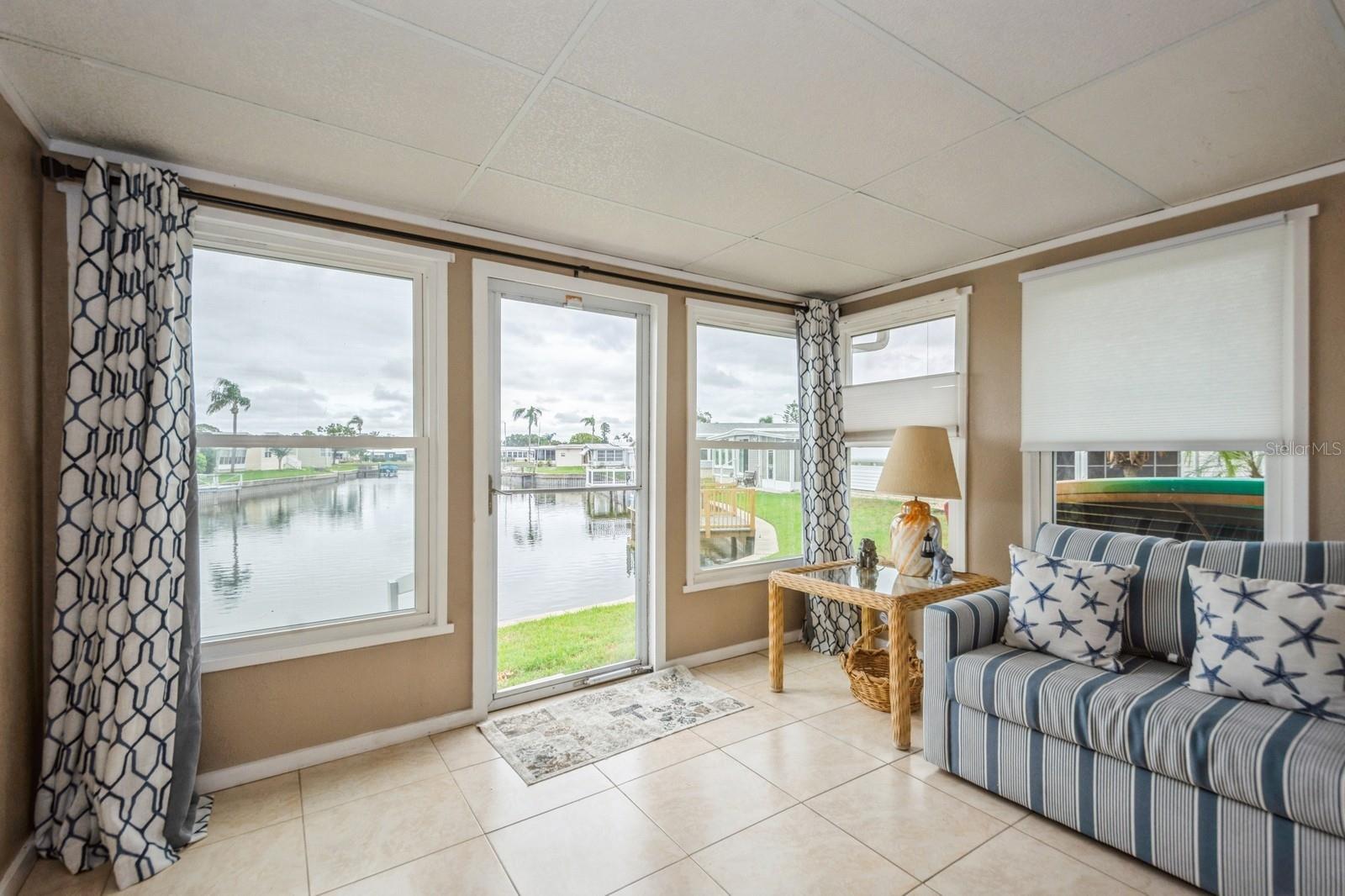 Image 18 of 35 For 10213 Lake Drive 169