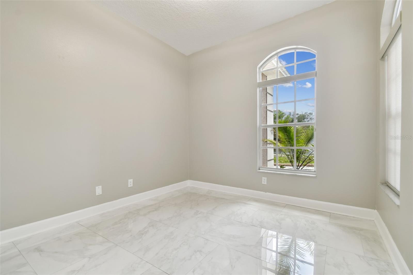 Image 15 of 80 For 1460 Kensington Woods Drive
