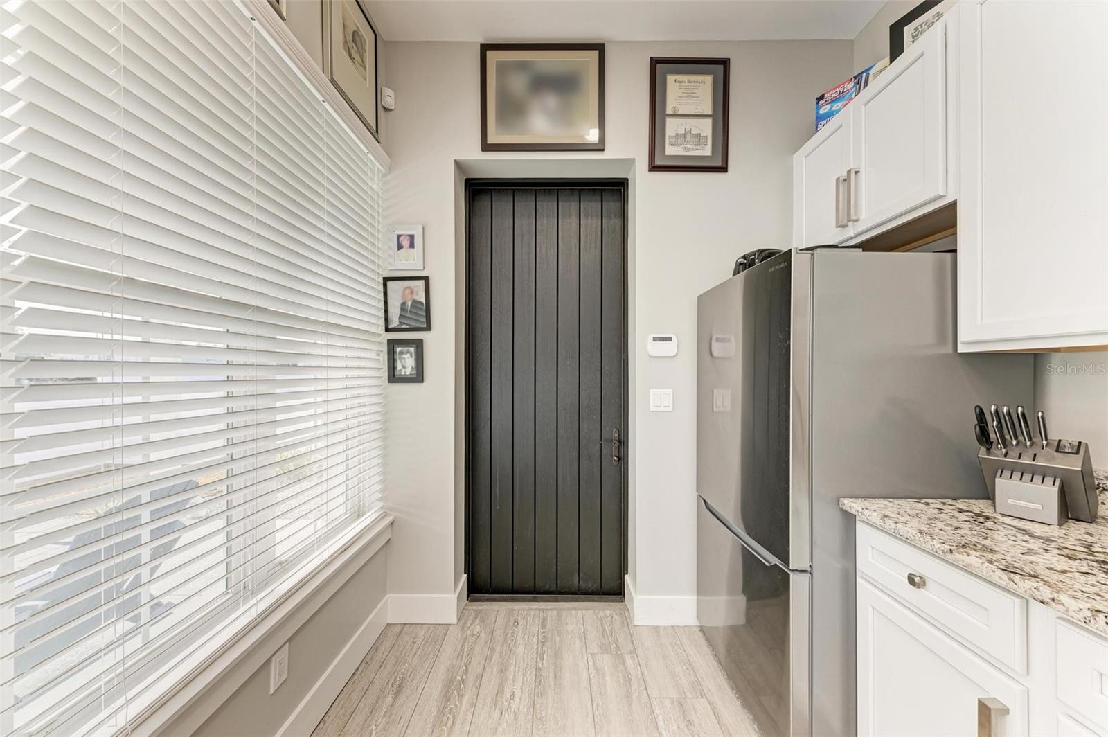 Image 13 of 48 For 613 6th Avenue E