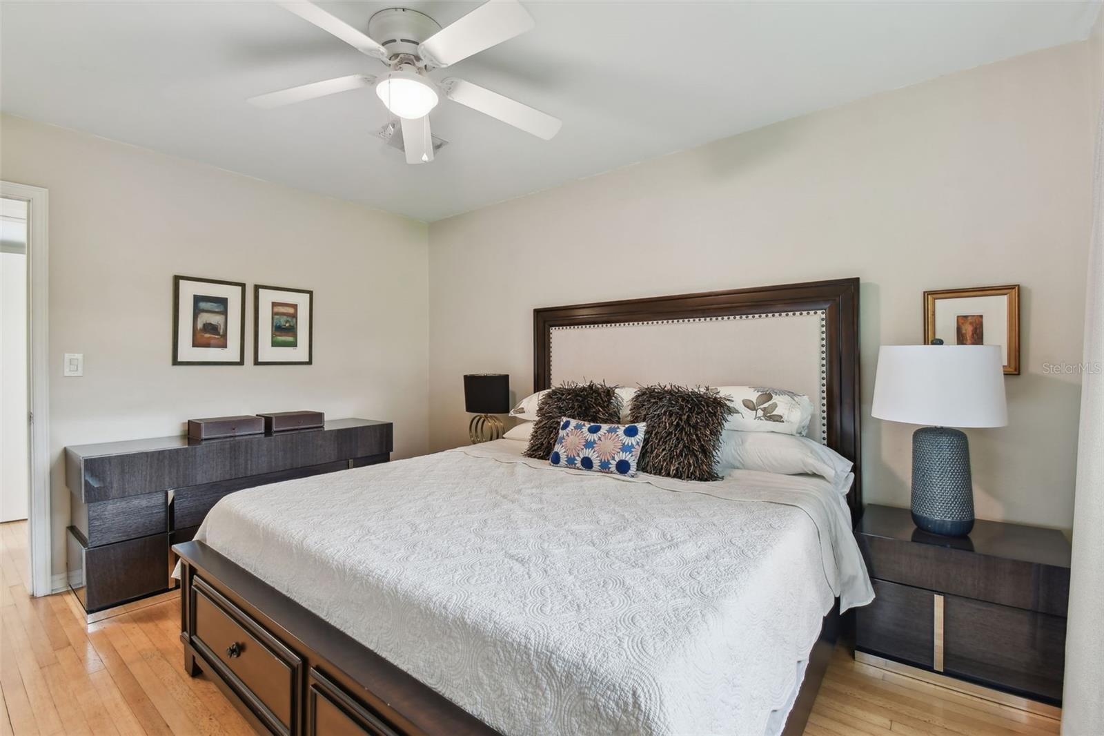 Listing photo id 25 for 7224 Park Street S