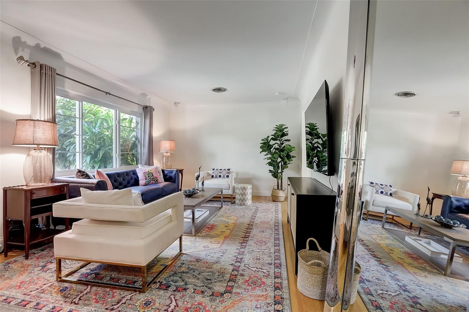 Listing photo id 7 for 7224 Park Street S