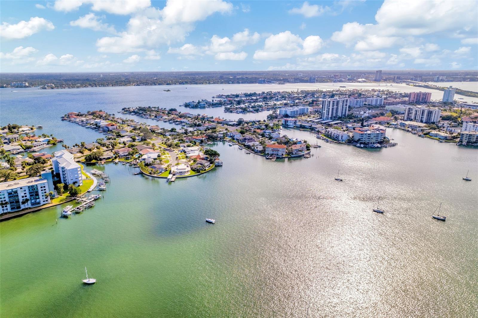 Listing photo id 27 for 234 Palm Island Sw