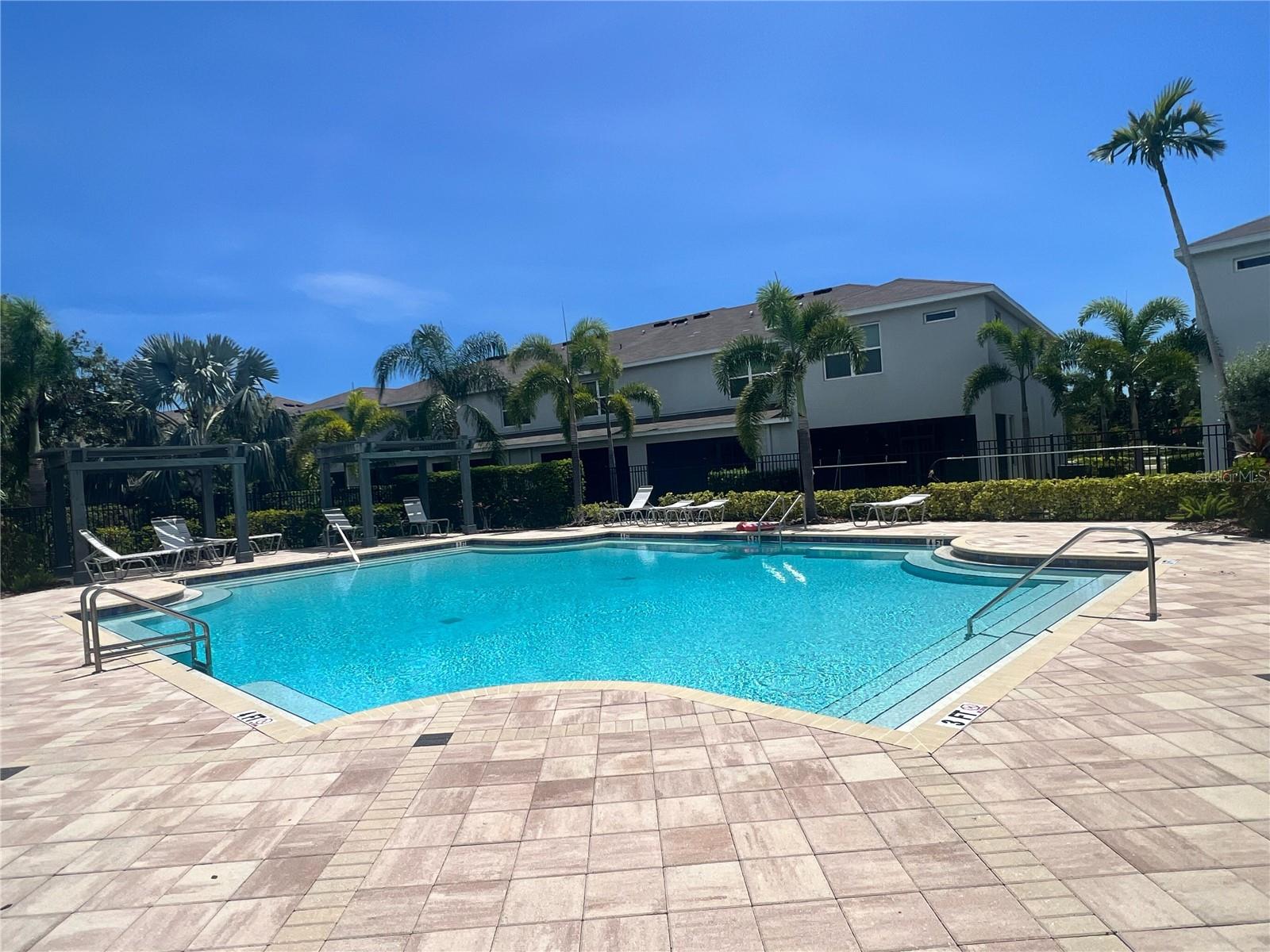 Image 32 of 37 For 4444 Aqua Mirage Street