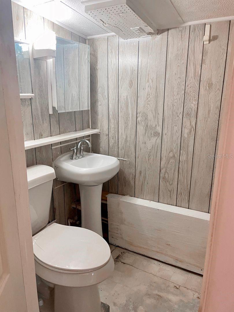 Image 3 of 5 For 1225 142nd Avenue C
