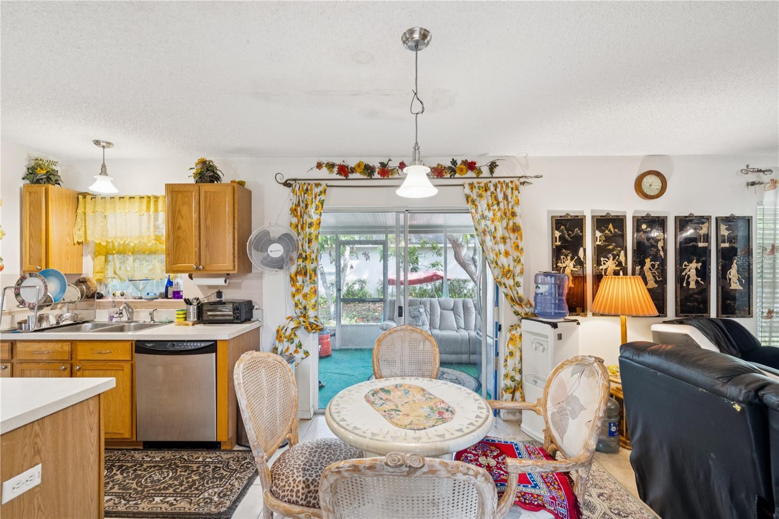 Image 10 of 24 For 3411 Landover Boulevard