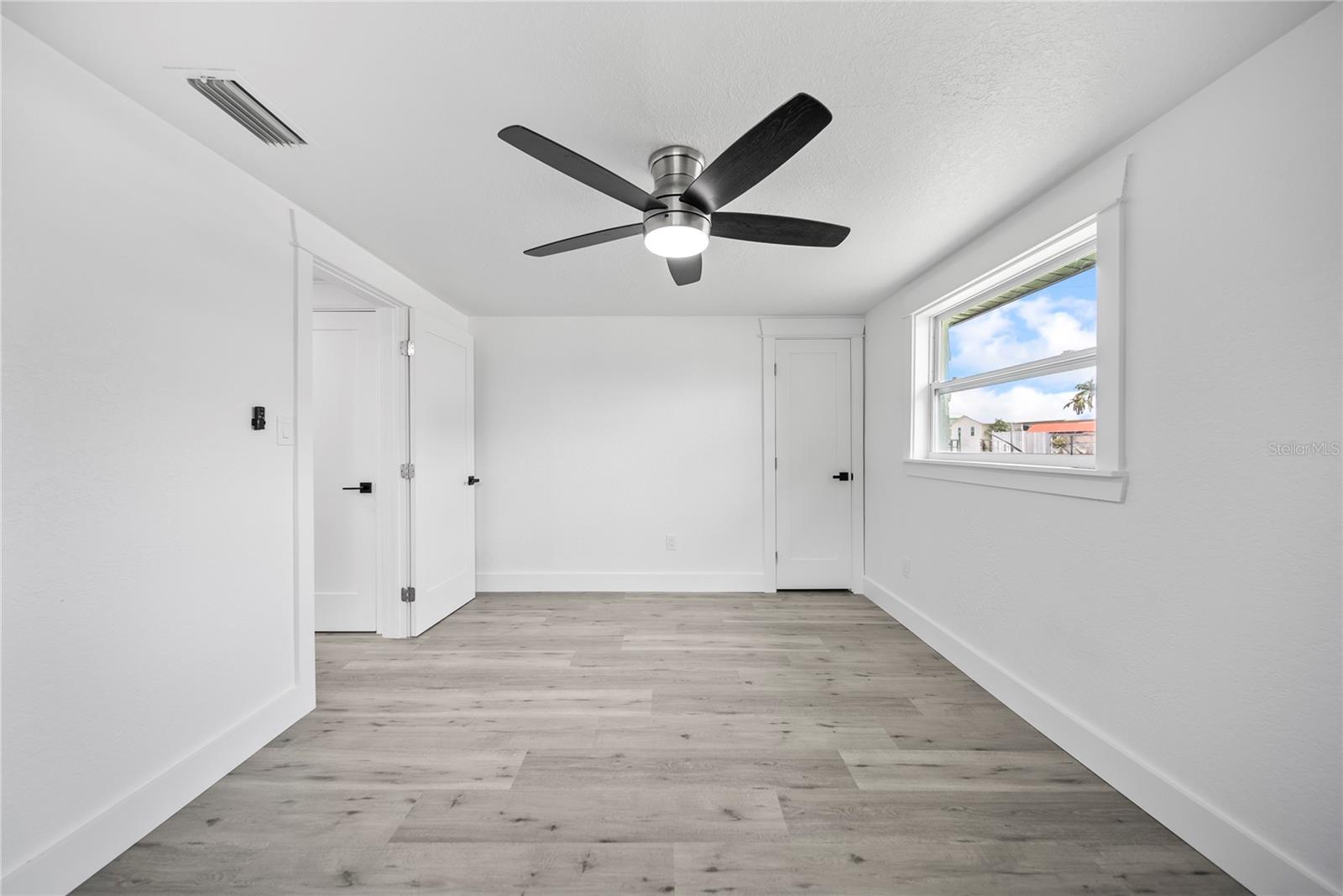 Image 11 of 19 For 13715 Maria Drive