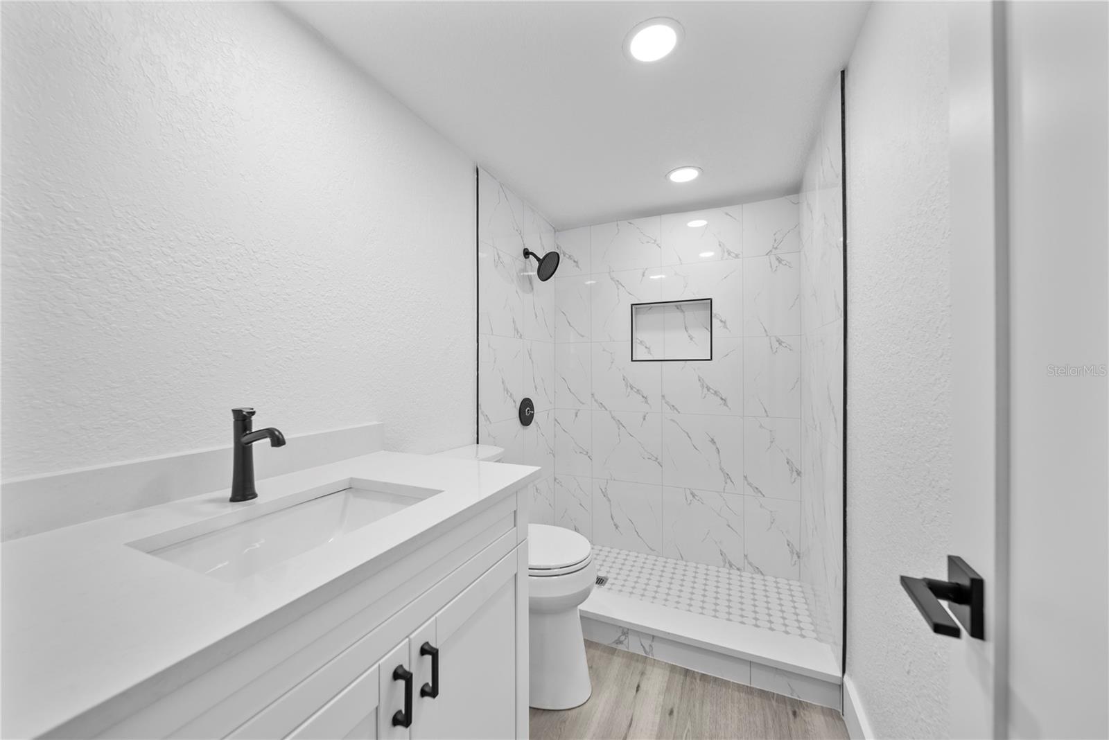 Image 13 of 19 For 13715 Maria Drive