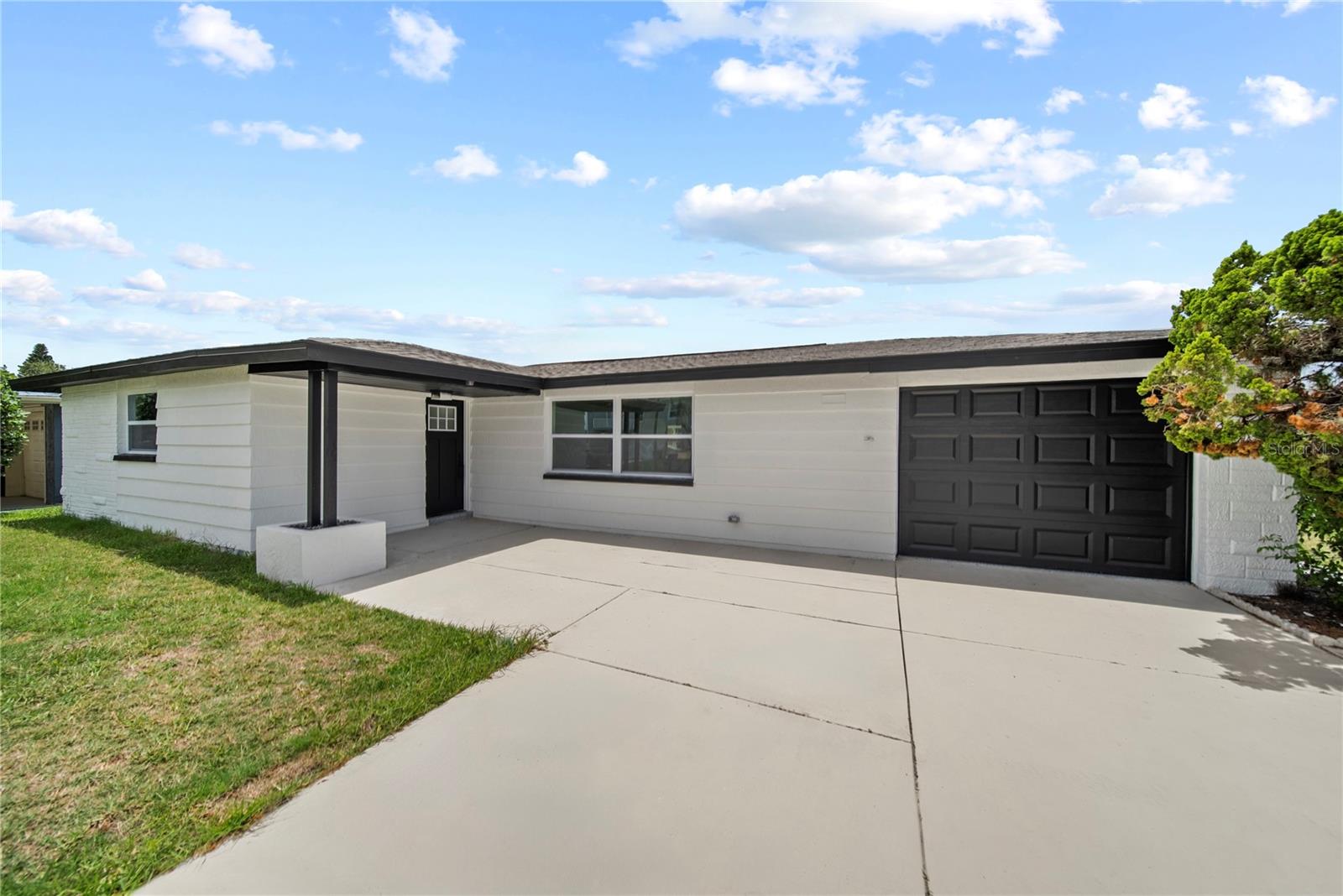 Image 2 of 19 For 13715 Maria Drive