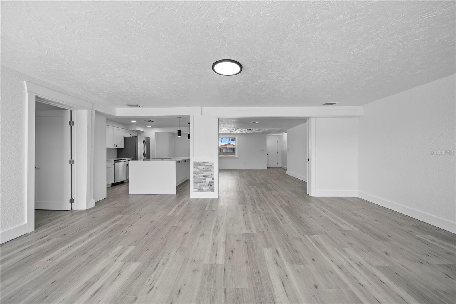 Image 8 of 19 For 13715 Maria Drive
