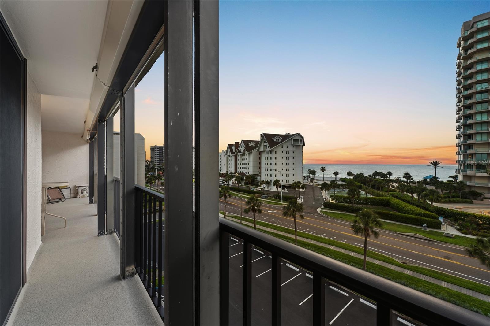 Image 14 of 33 For 1581 Gulf Boulevard 403n