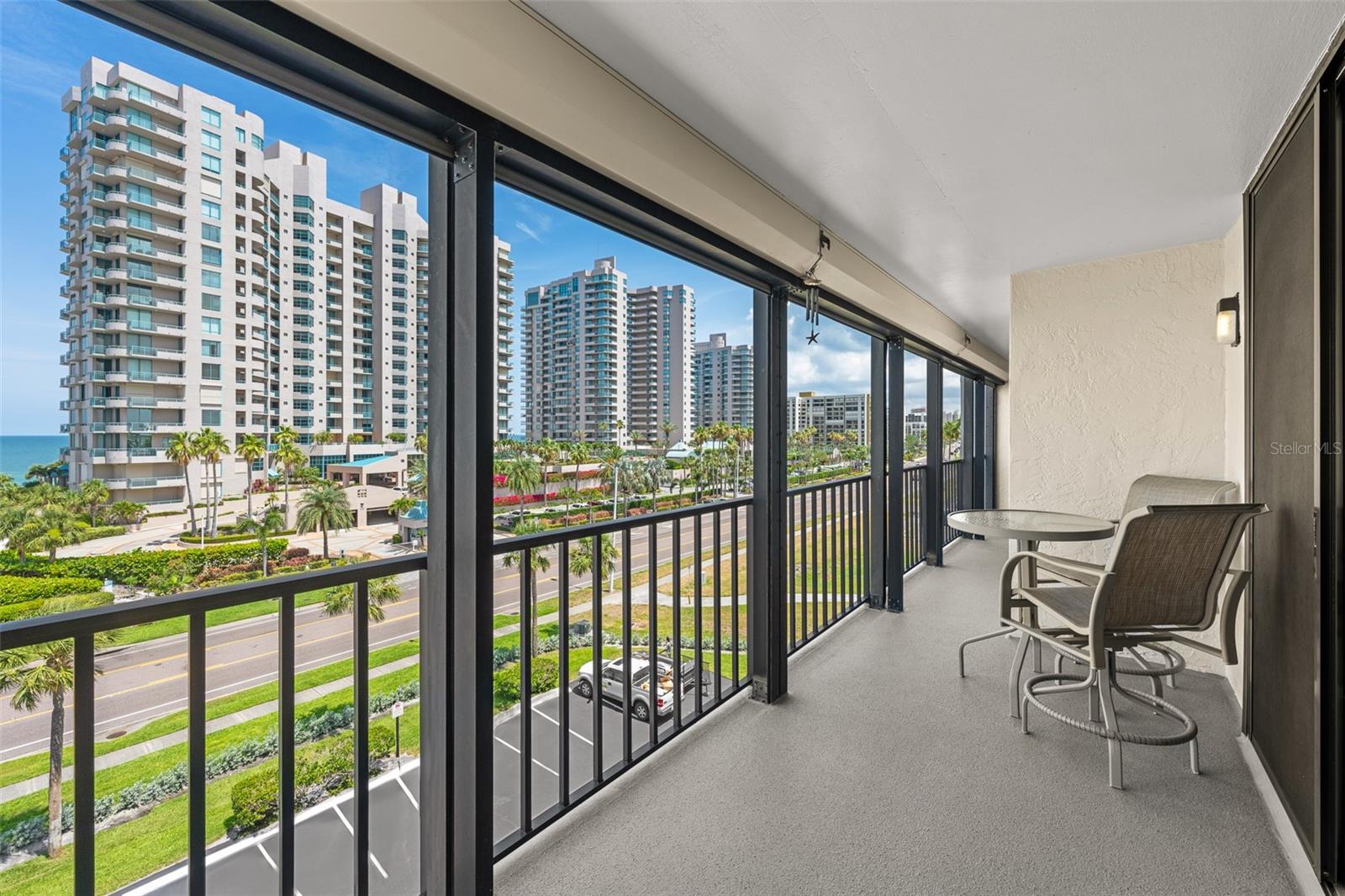 Image 21 of 33 For 1581 Gulf Boulevard 403n
