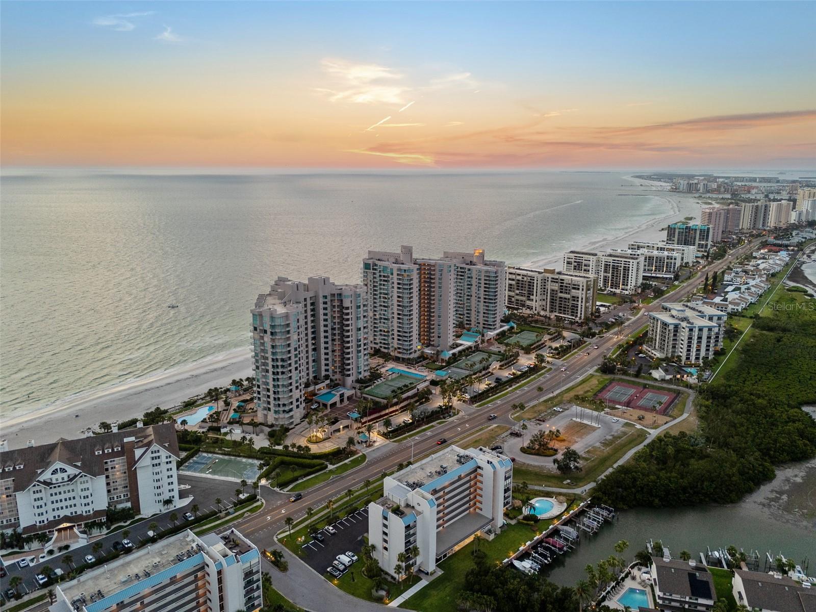 Image 32 of 33 For 1581 Gulf Boulevard 403n