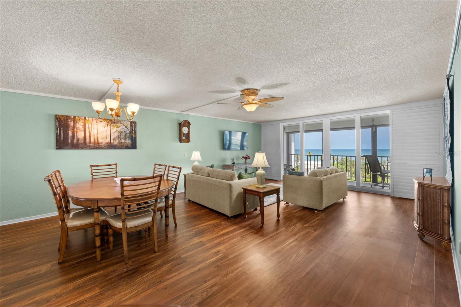 Image 5 of 33 For 1581 Gulf Boulevard 403n