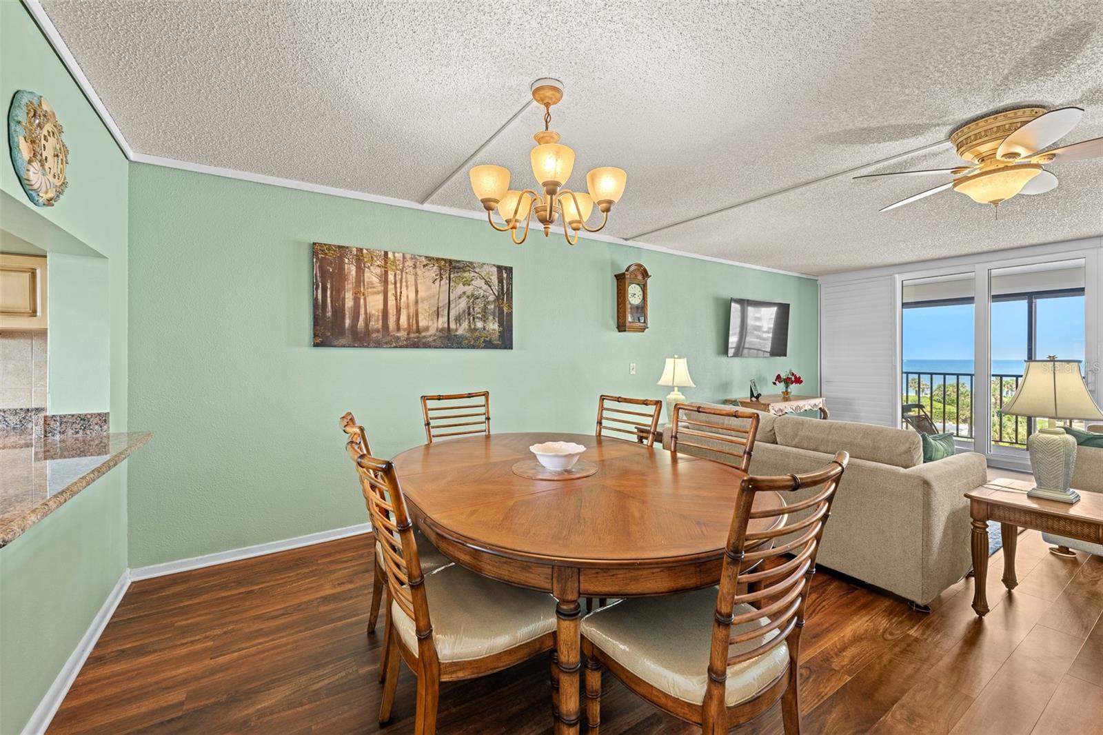 Image 8 of 33 For 1581 Gulf Boulevard 403n