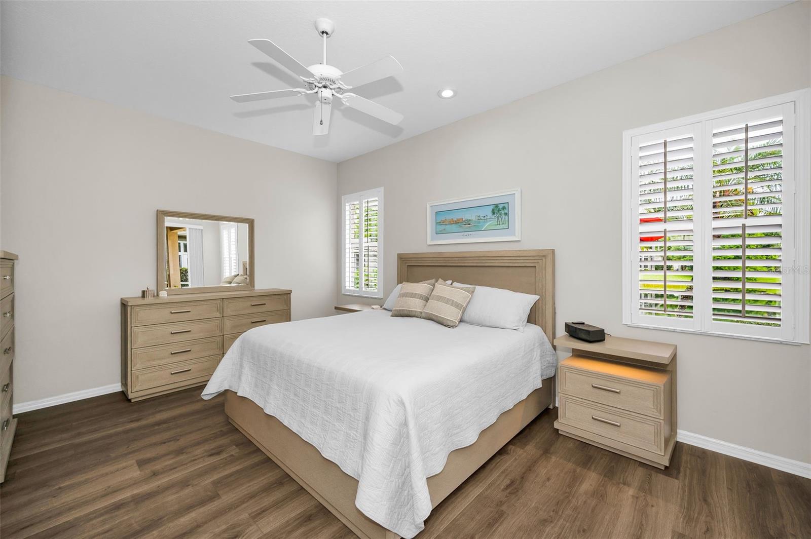 Image 12 of 52 For 1528 Riverdale Drive