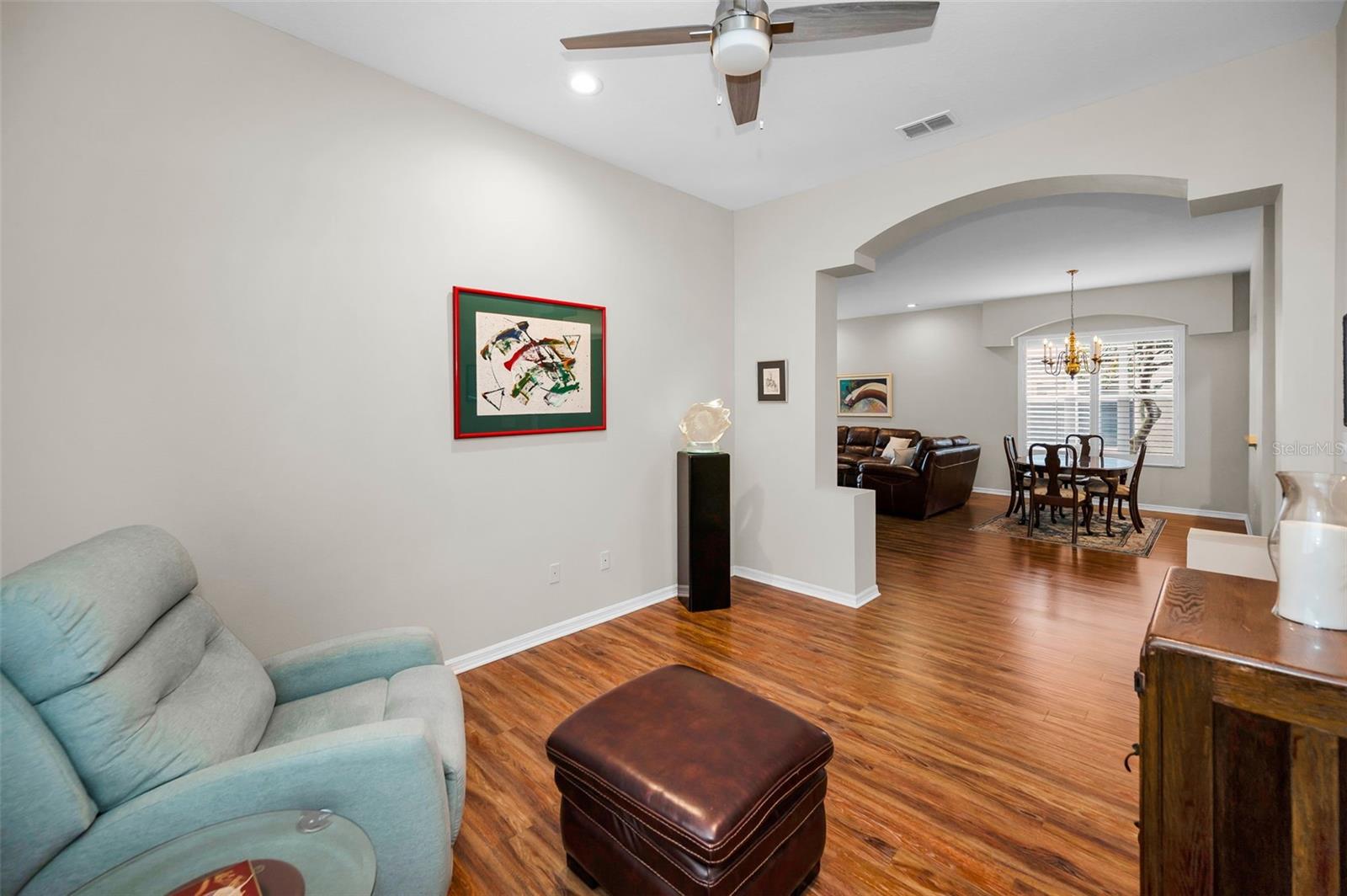 Image 15 of 52 For 1528 Riverdale Drive
